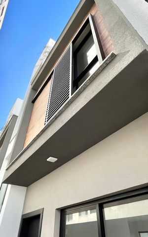 Casa de condomínio à venda com 137m², 3 quartos e 2 vagas Casa de condomínio à venda com 137m², 3 quartos e 2 vagasFachada da Casa