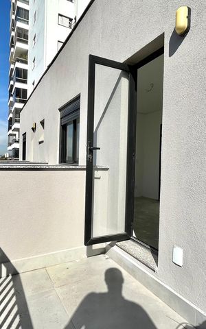 Casa de condomínio à venda com 137m², 3 quartos e 2 vagas Casa de condomínio à venda com 137m², 3 quartos e 2 vagasVaranda 2 da Suíte 3