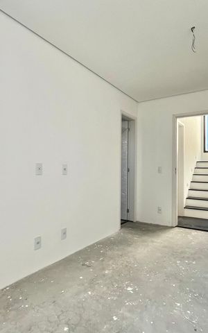 Casa de condomínio à venda com 137m², 3 quartos e 2 vagas Casa de condomínio à venda com 137m², 3 quartos e 2 vagasSuite 1