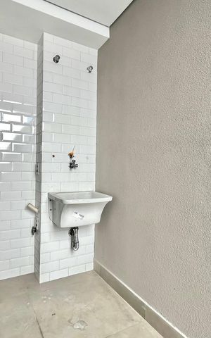 Casa de condomínio à venda com 137m², 3 quartos e 2 vagas Casa de condomínio à venda com 137m², 3 quartos e 2 vagasÁrea de Serviço