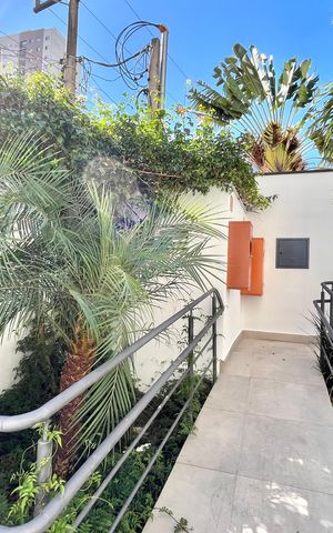 Casa de condomínio à venda com 137m², 3 quartos e 2 vagas Casa de condomínio à venda com 137m², 3 quartos e 2 vagasHall de entrada