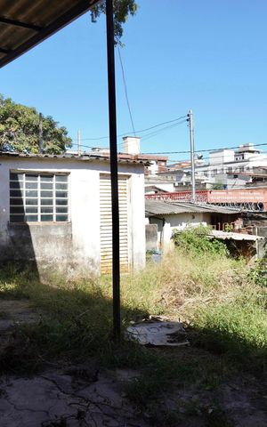 Casa à venda com 90m², 3 quartos e 4 vagas Casa à venda com 90m², 3 quartos e 4 vagasÁrea comum