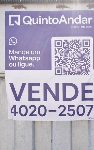 Casa à venda com 90m², 3 quartos e 4 vagas Casa à venda com 90m², 3 quartos e 4 vagasPlaca
