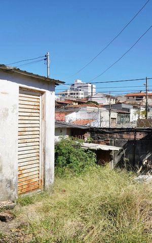 Casa à venda com 90m², 3 quartos e 4 vagas Casa à venda com 90m², 3 quartos e 4 vagasÁrea comum