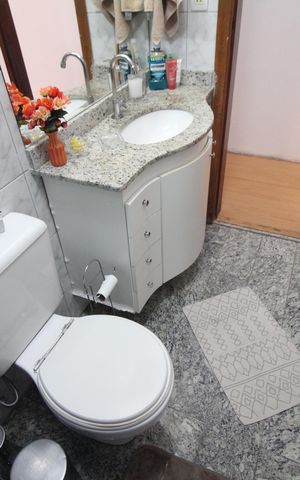 Apartamento à venda com 74m², 3 quartos e 2 vagasBanheiro