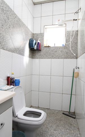 Casa à venda com 190m², 6 quartos e 5 vagasBanheiro da Suíte