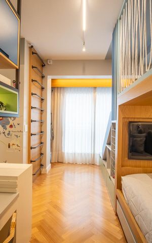 Apartamento à venda com 177m², 3 quartos e 2 vagas Apartamento à venda com 177m², 3 quartos e 2 vagasQuarto