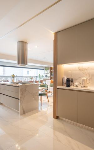 Apartamento à venda com 177m², 3 quartos e 2 vagas Apartamento à venda com 177m², 3 quartos e 2 vagasCozinha