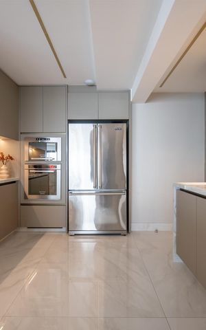 Apartamento à venda com 177m², 3 quartos e 2 vagas Apartamento à venda com 177m², 3 quartos e 2 vagasCozinha