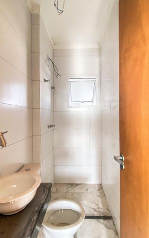 Apartamento à venda com 77m², 2 quartos e 1 vaga Apartamento à venda com 77m², 2 quartos e 1 vagaBanheiro