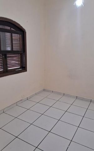 Casa à venda com 170m², 3 quartos e 1 vaga Casa à venda com 170m², 3 quartos e 1 vagaQuarto