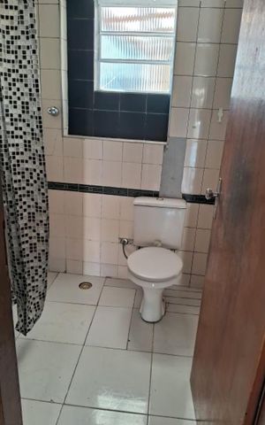 Casa à venda com 170m², 3 quartos e 1 vaga Casa à venda com 170m², 3 quartos e 1 vagaBanheiro