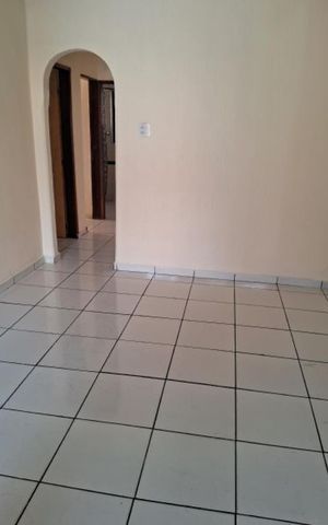 Casa à venda com 170m², 3 quartos e 1 vaga Casa à venda com 170m², 3 quartos e 1 vagaSala
