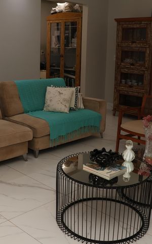 Casa de condomínio à venda com 125m², 3 quartos e 2 vagasSala