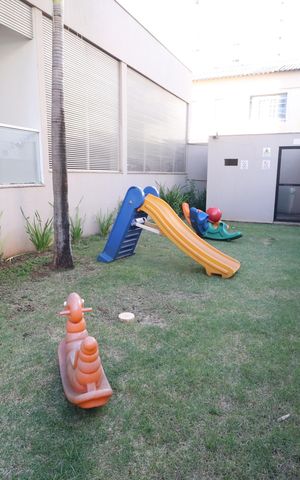 Apartamento para alugar com 74m², 2 quartos e 2 vagasÁrea comum - Playground
