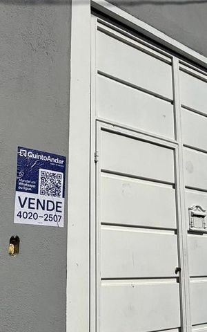 Casa para alugar com 120m², 4 quartos e 2 vagasFachada 