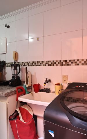 Apartamento à venda com 84m², 3 quartos e 2 vagas Apartamento à venda com 84m², 3 quartos e 2 vagasLavanderia