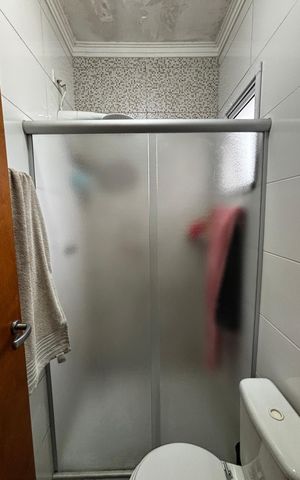 Apartamento à venda com 74m², 2 quartos e 1 vaga Apartamento à venda com 74m², 2 quartos e 1 vagaBanheiro