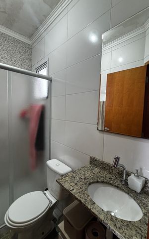 Apartamento à venda com 74m², 2 quartos e 1 vaga Apartamento à venda com 74m², 2 quartos e 1 vagaBanheiro