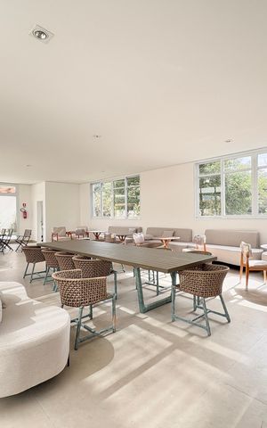 Apartamento à venda com 100m², 3 quartos e 2 vagas Apartamento à venda com 100m², 3 quartos e 2 vagasÁrea comum - Salão de festas