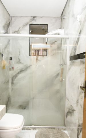 Casa à venda com 200m², 3 quartos e 1 vagaBanheiro 1