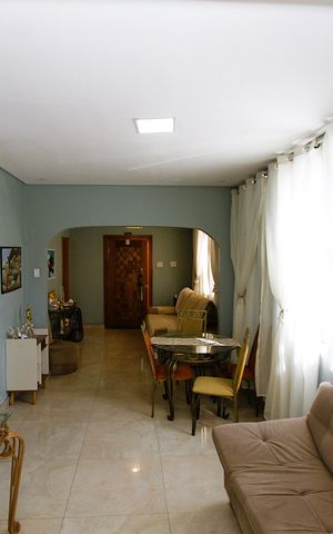Casa à venda com 200m², 3 quartos e 1 vagaSALA