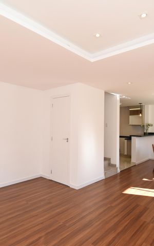 Casa de condomínio para alugar com 114m², 3 quartos e 2 vagasSala