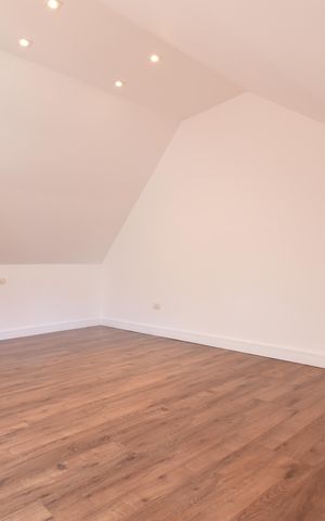 Casa de condomínio para alugar com 114m², 3 quartos e 2 vagasAtíco