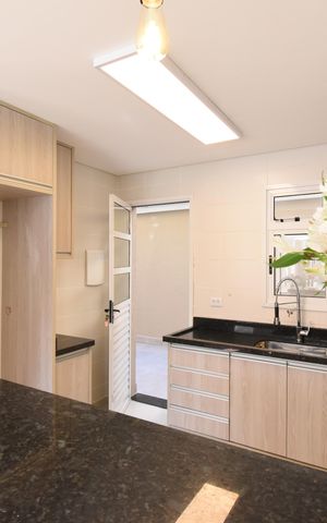 Casa de condomínio para alugar com 114m², 3 quartos e 2 vagasCozinha