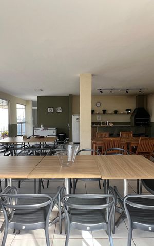 Apartamento à venda com 48m², 2 quartos e 1 vaga Apartamento à venda com 48m², 2 quartos e 1 vagaÁrea comum - Salão de festas