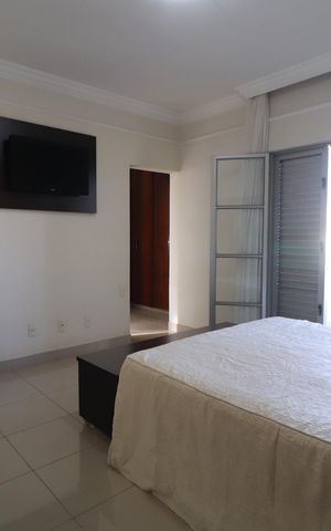 Casa para alugar com 461m², 6 quartos e 5 vagasSuíte 2