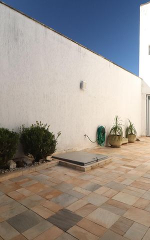 Casa para alugar com 461m², 6 quartos e 5 vagasGaragem