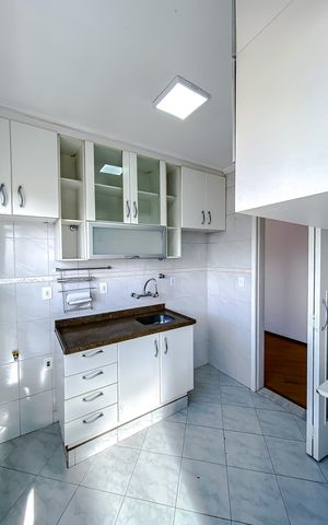 Apartamento à venda com 60m², 2 quartos e 1 vaga Apartamento à venda com 60m², 2 quartos e 1 vagaCozinha