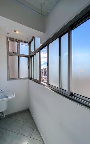Apartamento à venda com 60m², 2 quartos e 1 vaga Apartamento à venda com 60m², 2 quartos e 1 vagaÁrea de Serviço