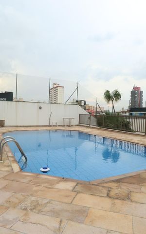 Apartamento à venda com 198m², 4 quartos e 3 vagasPiscina
