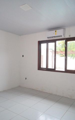 Casa à venda com 200m², 4 quartos e 2 vagassuite