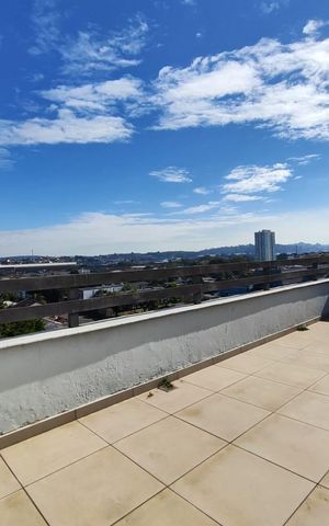 Apartamento para alugar com 250m², 3 quartos e 2 vagas