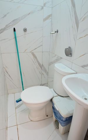 Casa à venda com 432m², 11 quartos e 2 vagas Casa à venda com 432m², 11 quartos e 2 vagasBanheiro da Suíte 2