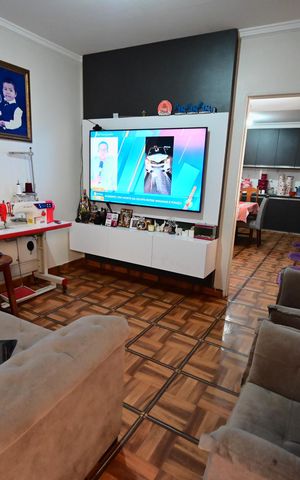 Casa à venda com 432m², 11 quartos e 2 vagas Casa à venda com 432m², 11 quartos e 2 vagasSala