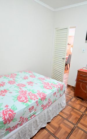 Casa à venda com 432m², 11 quartos e 2 vagas Casa à venda com 432m², 11 quartos e 2 vagasQuarto 2