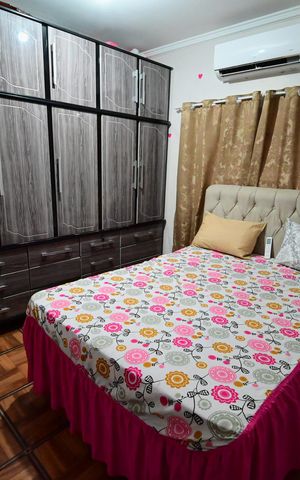 Casa à venda com 432m², 11 quartos e 2 vagas Casa à venda com 432m², 11 quartos e 2 vagasQuarto