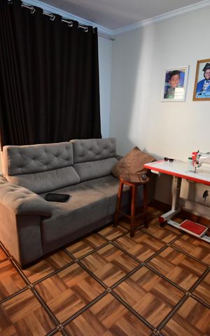 Casa à venda com 432m², 11 quartos e 2 vagas Casa à venda com 432m², 11 quartos e 2 vagasSala