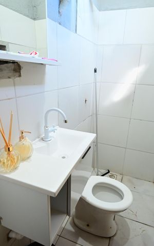 Casa à venda com 432m², 11 quartos e 2 vagas Casa à venda com 432m², 11 quartos e 2 vagasBanheiro de serviço