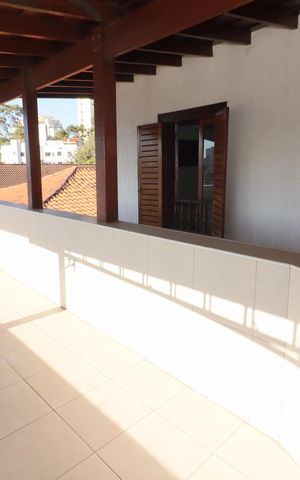 Casa à venda com 300m², 3 quartos e 2 vagasÁrea de Serviço