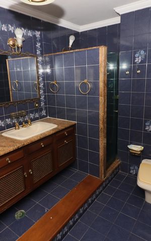 Casa à venda com 300m², 3 quartos e 2 vagasBanheiro da Suíte 1