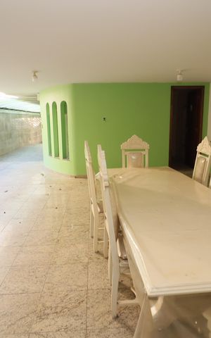 Casa à venda com 300m², 3 quartos e 2 vagasChurrasqueira