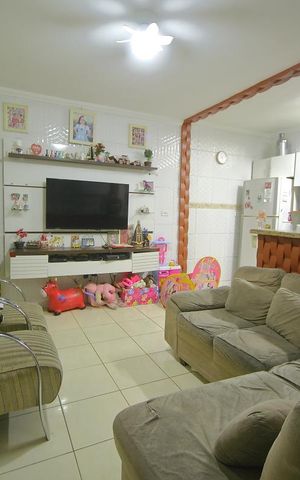 Casa à venda com 90m², 2 quartos e 3 vagasSala