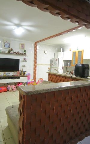 Casa à venda com 90m², 2 quartos e 3 vagasSala