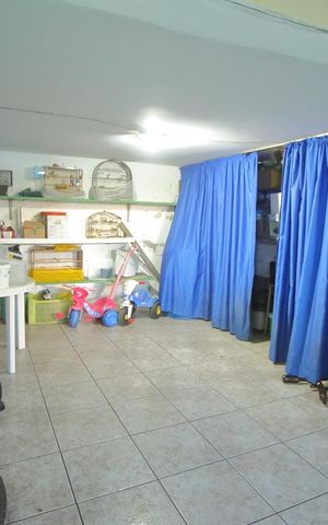 Casa à venda com 90m², 2 quartos e 3 vagasGaragem 