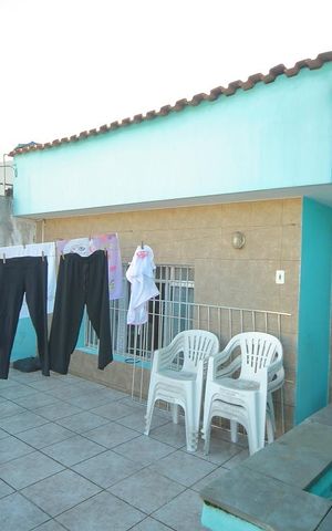 Casa à venda com 90m², 2 quartos e 3 vagasQuintal/Varanda 